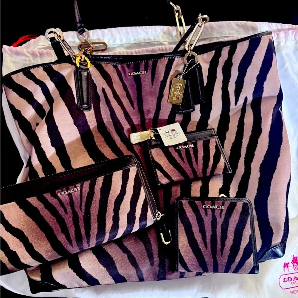AUTHENTIC Coach Madison East West Tote FULL SET OF FOUR PIECES!
